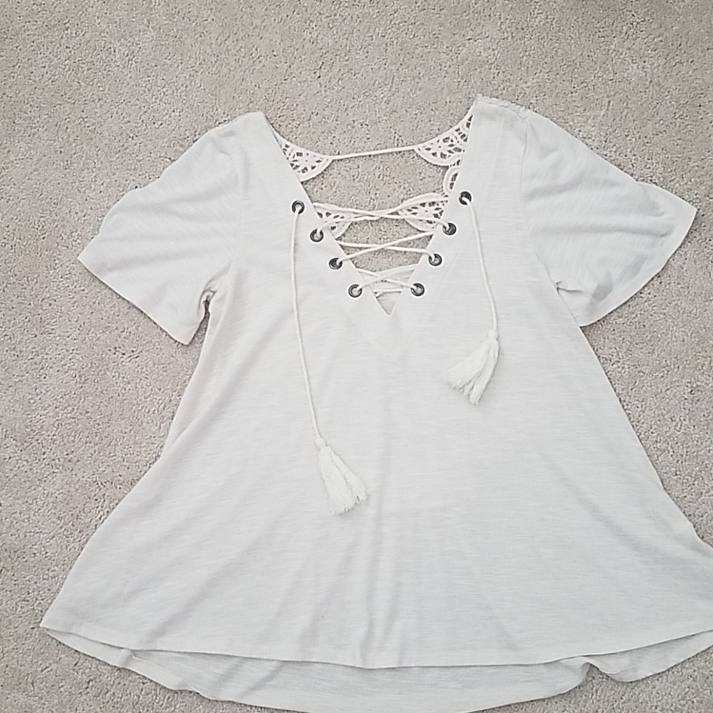 Coco + Jamieson cream blouse size small